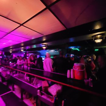 nightclub11 Your Community Marketplace: It's quick and easy. Learn, Shop, Sell, and connect with friends and family.