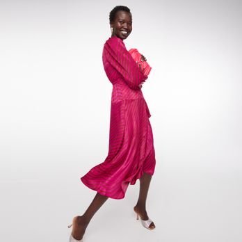 nord9 Your Community Marketplace: It's quick and easy. Learn, Shop, Sell, and connect with friends and family.