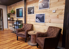 pillar5 Your Community Marketplace: It's quick and easy. Learn, Shop, Sell, and connect with friends and family.