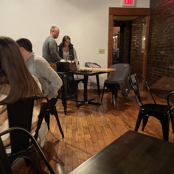 pour9 Your Community Marketplace: It's quick and easy. Learn, Shop, Sell, and connect with friends and family.