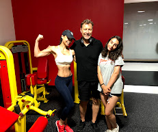 retro4 Your Community Marketplace: It's quick and easy. Learn, Shop, Sell, and connect with friends and family.