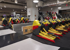 retro6 Your Community Marketplace: It's quick and easy. Learn, Shop, Sell, and connect with friends and family.