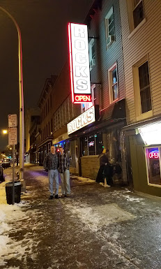 rocks4 Your Community Marketplace: It's quick and easy. Learn, Shop, Sell, and connect with friends and family.