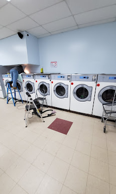 room10 Your Community Marketplace: It's quick and easy. Learn, Shop, Sell, and connect with friends and family.