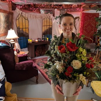 sun4 Your Community Marketplace: It's quick and easy. Learn, Shop, Sell, and connect with friends and family.