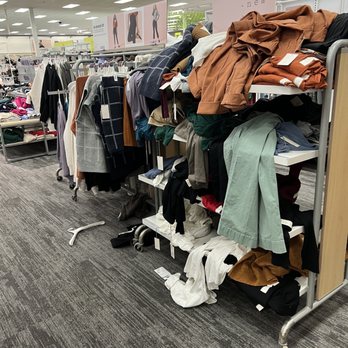 target3 Your Community Marketplace: It's quick and easy. Learn, Shop, Sell, and connect with friends and family.