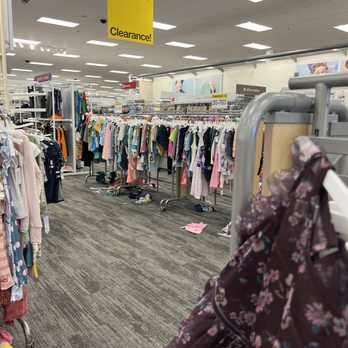 target6 Your Community Marketplace: It's quick and easy. Learn, Shop, Sell, and connect with friends and family.