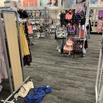 target7 Your Community Marketplace: It's quick and easy. Learn, Shop, Sell, and connect with friends and family.