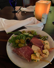 Your Community Marketplace: It's quick and easy. Learn, Shop, Sell, and connect with friends and family.