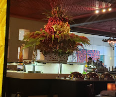 Your Community Marketplace: It's quick and easy. Learn, Shop, Sell, and connect with friends and family.