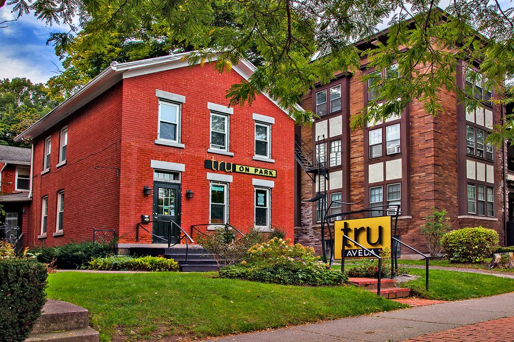 tru on park Your Community Marketplace: It's quick and easy. Learn, Shop, Sell, and connect with friends and family.