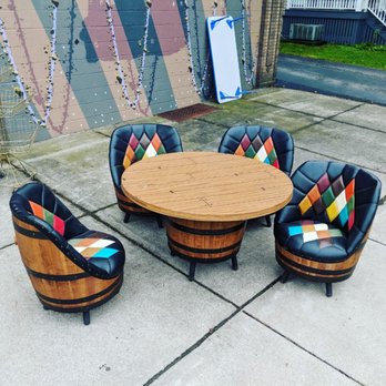 use8 Your Community Marketplace: It's quick and easy. Learn, Shop, Sell, and connect with friends and family.