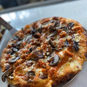 vice1 Your Community Marketplace: It's quick and easy. Learn, Shop, Sell, and connect with friends and family.