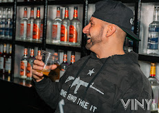 vinyl5 Your Community Marketplace: It's quick and easy. Learn, Shop, Sell, and connect with friends and family.