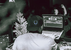 vinyl7 Your Community Marketplace: It's quick and easy. Learn, Shop, Sell, and connect with friends and family.