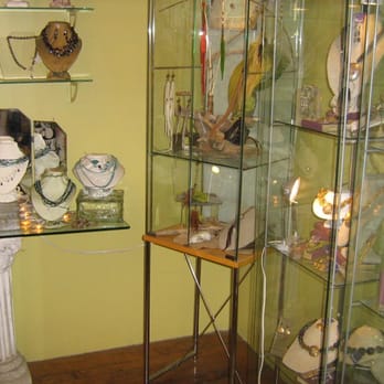 wild5 Your Community Marketplace: It's quick and easy. Learn, Shop, Sell, and connect with friends and family.