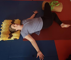 yoga6 Your Community Marketplace: It's quick and easy. Learn, Shop, Sell, and connect with friends and family.